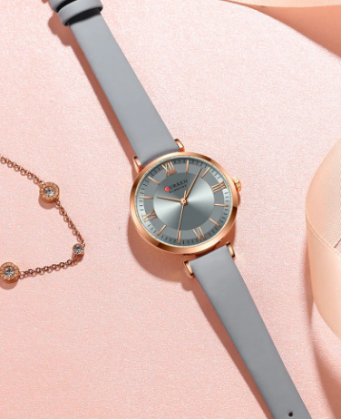 Reloj Curren 9079 En Cuero Para Mujer
